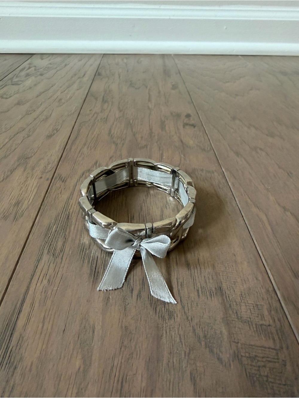 Y2k Silver slip-on bracelet with satin bow